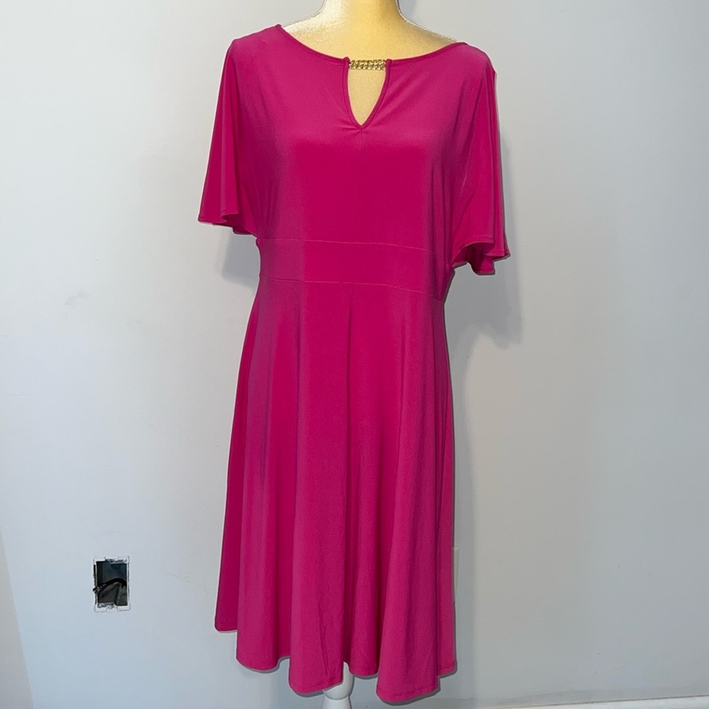 Dressbarn Ashley Graham Beyond Hot Pink Flutter Sleeves Vneck w/ Gold accents XL
